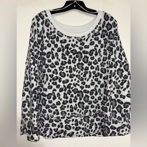 Leopard Print Women's Top American Eagle Big Hug-Oversized XS